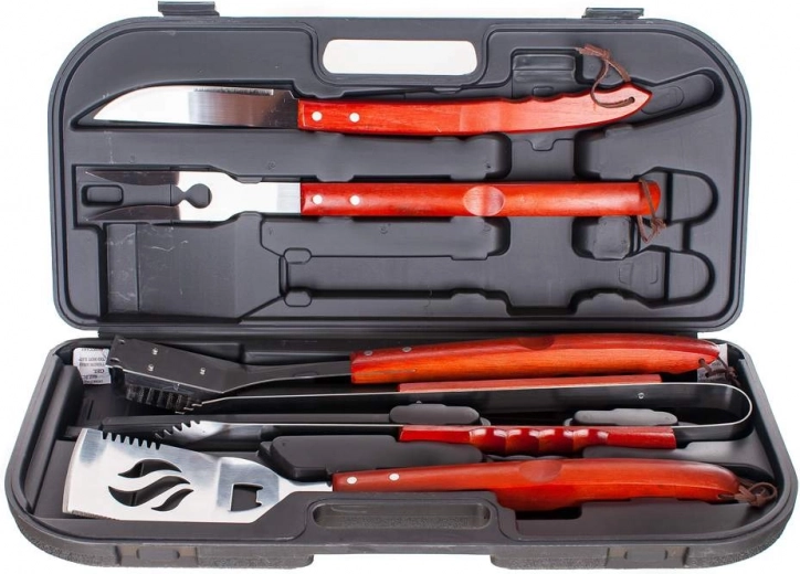 Kvalitatīvs nerūsējošais tērauds un ērti koka rokturi