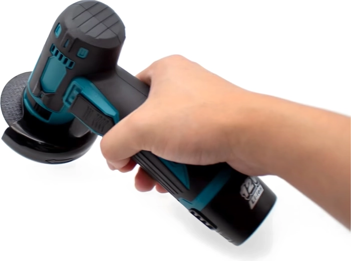 Kompakta jauda vienā rokā