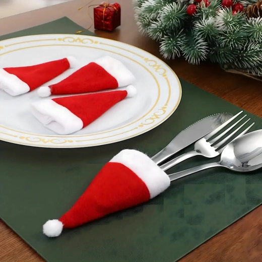 12 daļu ZIEMASSVĒTKU galda piederumu maciņu komplekts – SANTA cepurītes