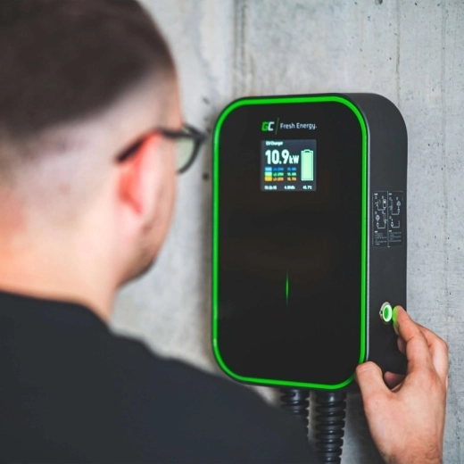 Jauda līdz 22 kW ātrai AC uzlādei