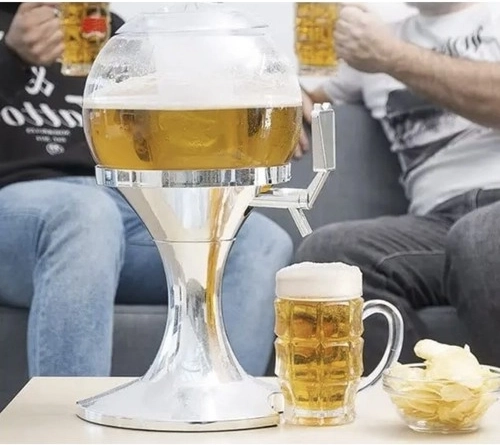 Large 3.5 l capacity for long serving