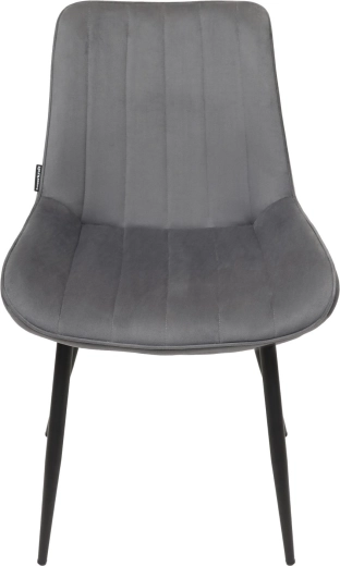 Mīksts velūrs ar elegantu nošūšanu