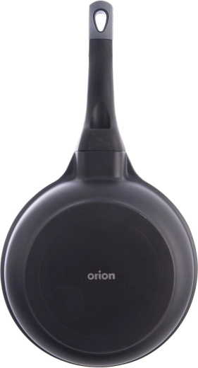 Stable base and contact with the cooktop