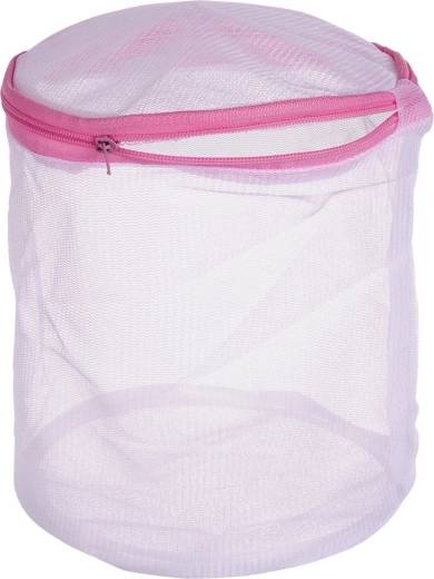 Free flow of water and detergents