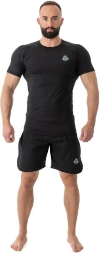 Ideāli piemērots cīņas un spēka sportiem
