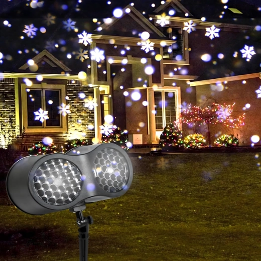 Kustīgas sniegpārsliņas ar plašu pārklājumu