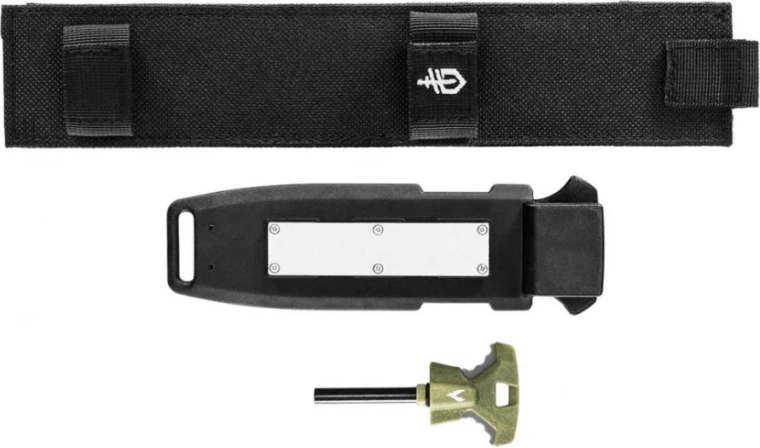 Outdoor accessories for emergency situations