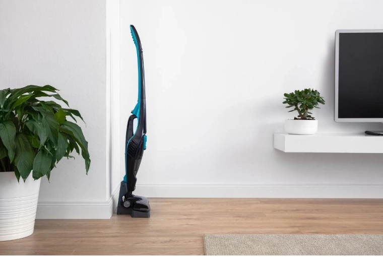 Cordless vacuuming for up to 45 minutes