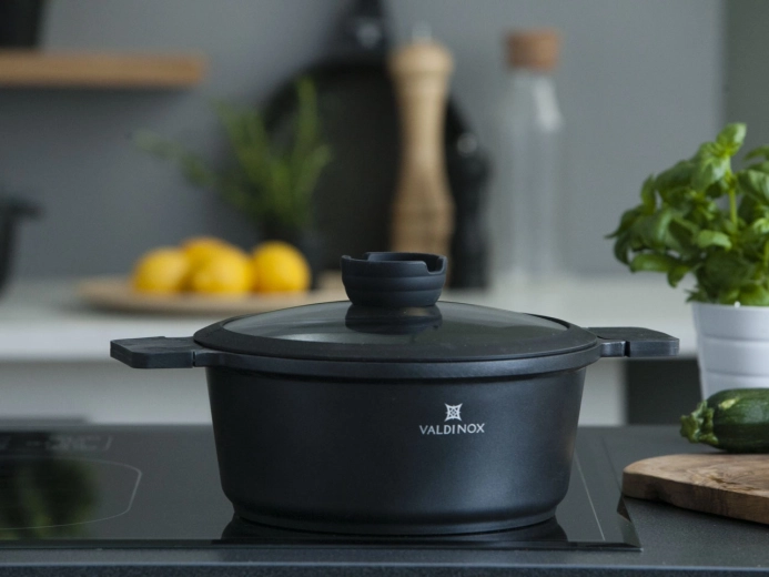 Glass lid and induction compatibility