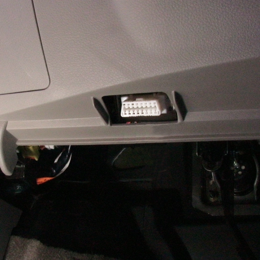 Easy connection to the OBD2 socket