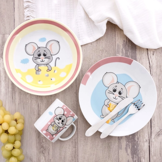Pairs beautifully with children’s tableware