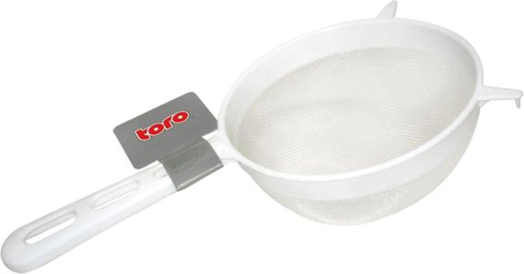 Plastmasas caurduris TORO 18 cm
