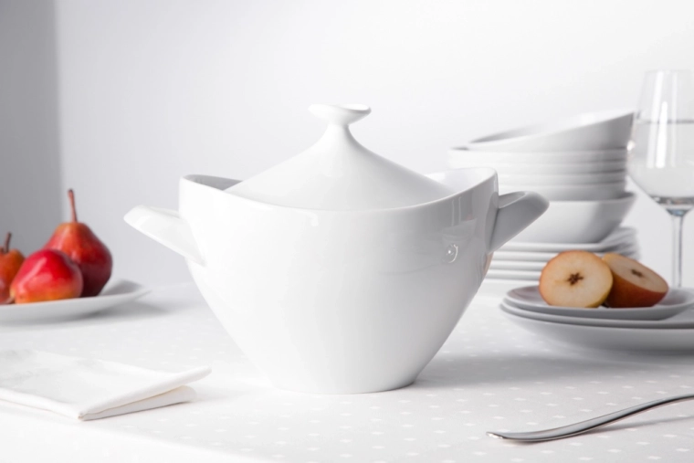 Elegant white for any table setting