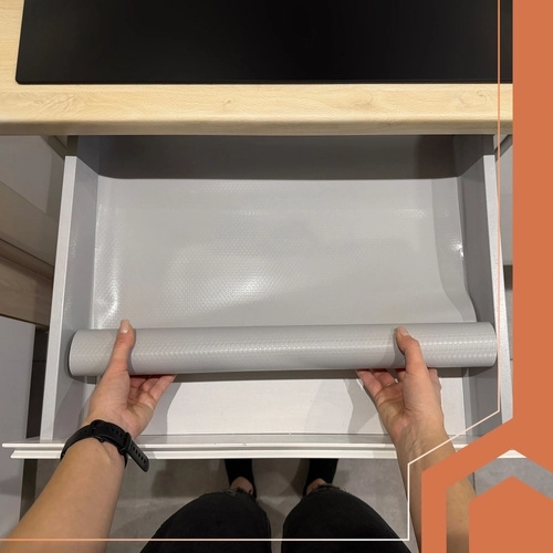 Neslīdošs un piegriežams pēc izmēra