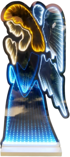 Power via USB or 5 V adapter