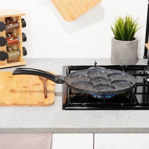 Vienmērīga uzsilšana un ērts rokturis