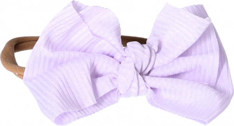 Laikmetīgs izskats gaiši violetā tonī