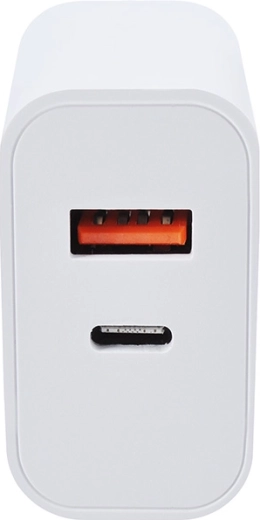 Divi porti: USB-A + USB-C