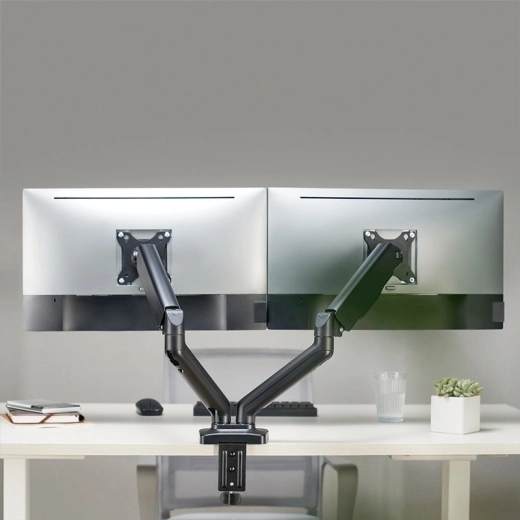 Two screens for higher productivity