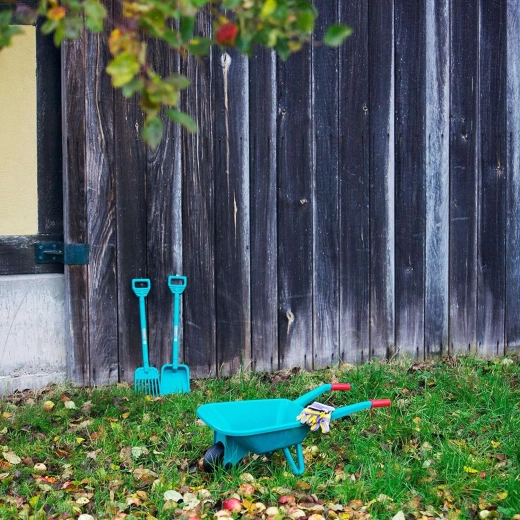 Lāpsta un grābeklis mazajiem dārzniekiem