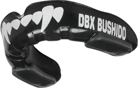 Zobu aizsargs DBX Bushido ar ilkņu motīvu, melns