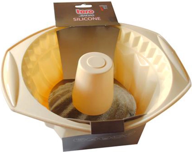 Toro silicone bundt cake mould with handles, cream