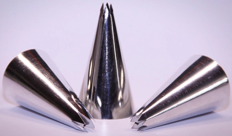 Set of small serrated decorating tips No. 5, 3 pcs, tin-plated sheet metal