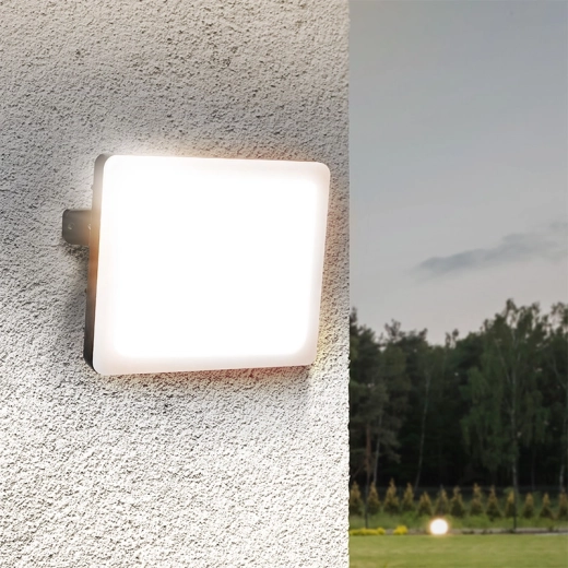 Durable IP65 outdoor design
