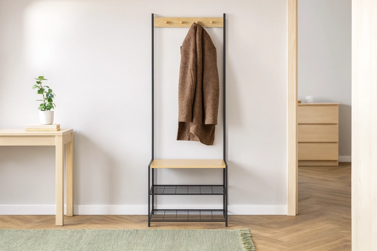 Coat rack with 4 hooks
