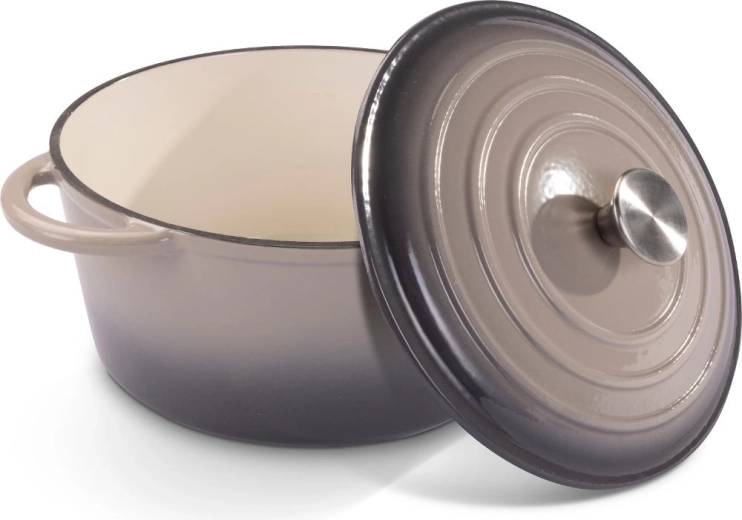 Practical lid and safe handles