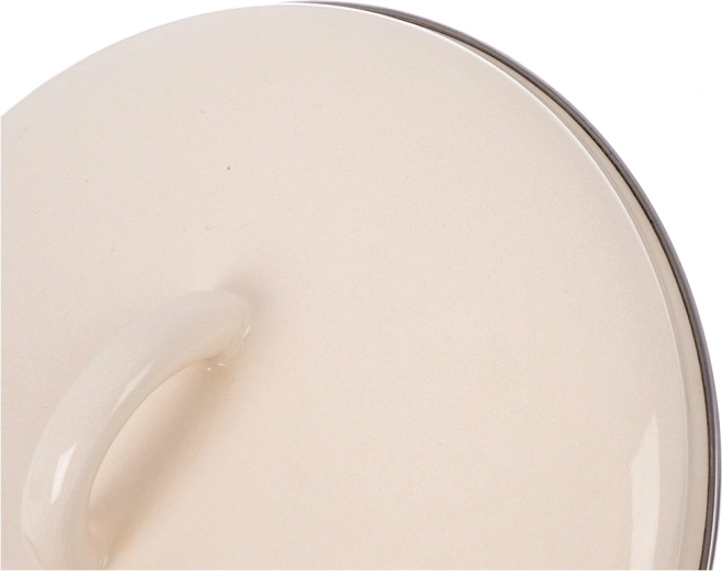 Comfortable and safe handle