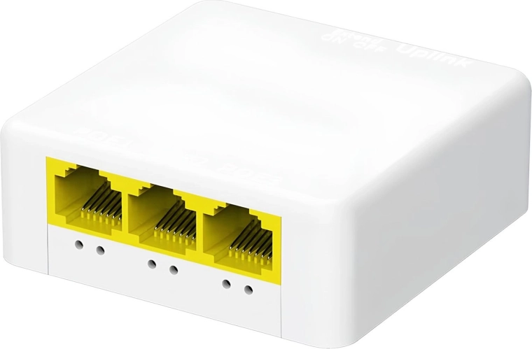 RENEW FORCE Gigabit PoE extender with 4 ports