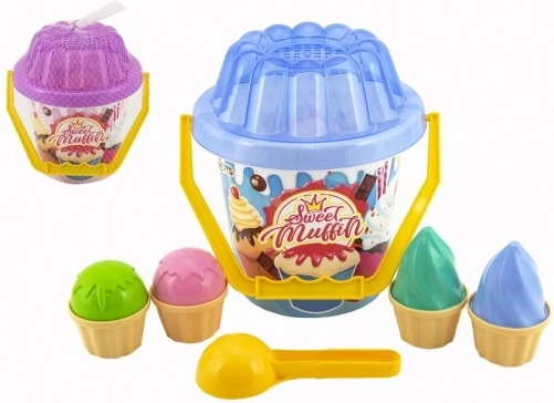Plastmasas smilšu komplekts Sweet Muffin ar spaini, lāpstiņu un saldējuma formiņām