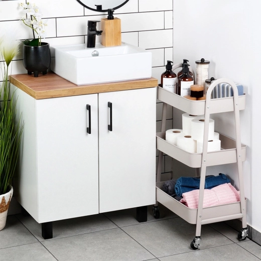 Izturīga metāla konstrukcija elegantā bēšā tonī