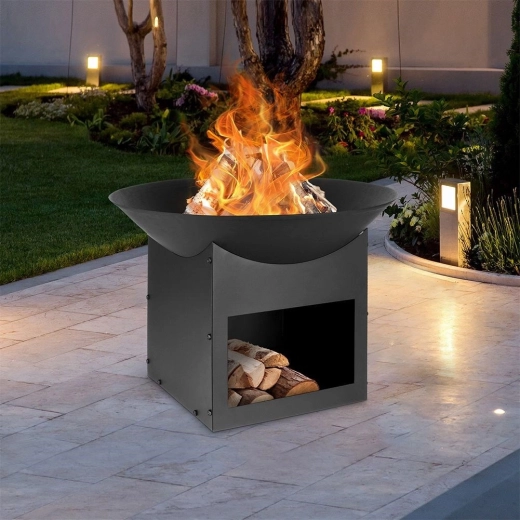 Integrēta malkas glabātuve