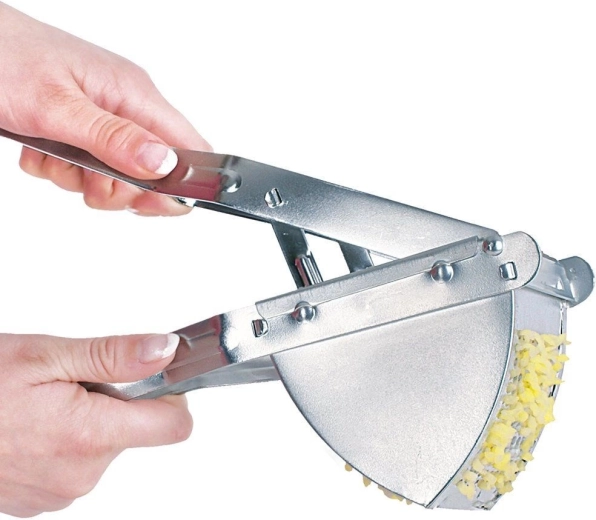 Lever mechanism for minimal effort