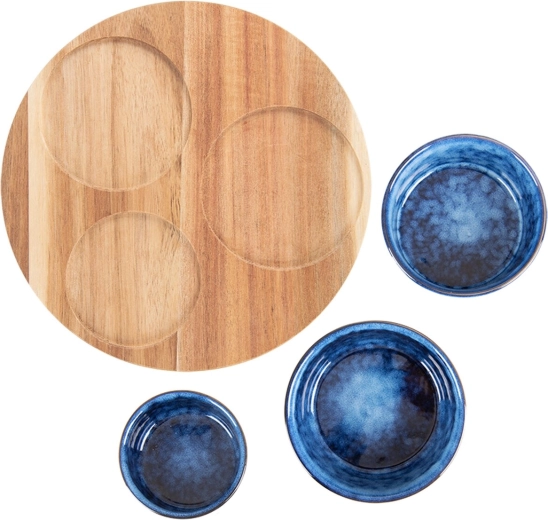 Acacia tray with slots for stable placement of the bowls