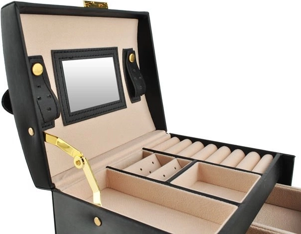 Gentle storage and a mirror in the lid
