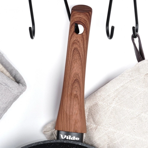 Ergonomisks, neuzkarstošs rokturis