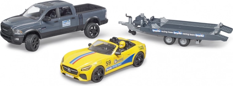 Bruder bezceļu pikaps RAM ar piekabi, sporta auto un figūriņu