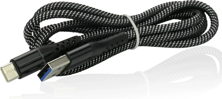 USB‑C kabelis komplektā
