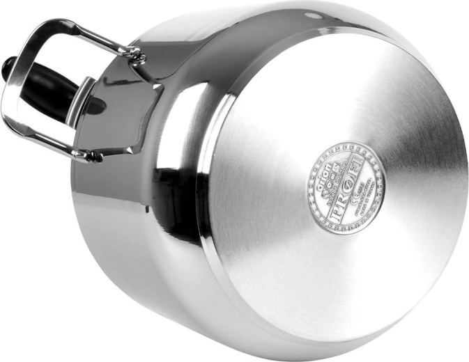 Izturīgs nerūsējošais tērauds un trīsslāņu pamatne