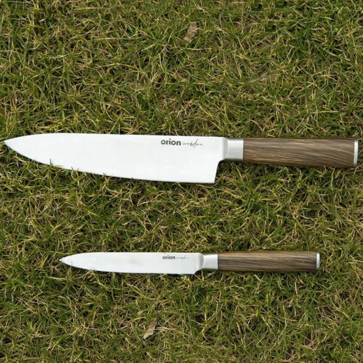 Ergonomic wood-look handles