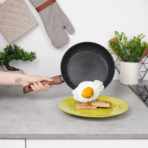 Nepiedegošs granīta pārklājums veselīgai gatavošanai