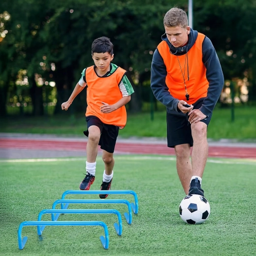 Mini barjeras un konusi dinamiskām vingrinājumu sekvencēm