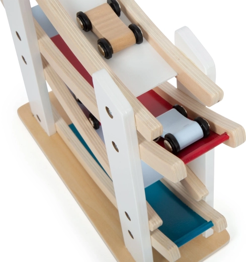 Četras krāsainas mašīnītes komplektā