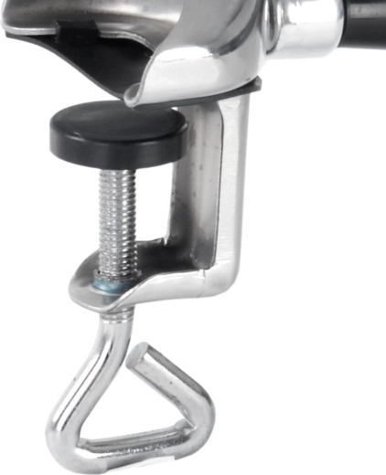 Stabila piestiprināšana pie galda