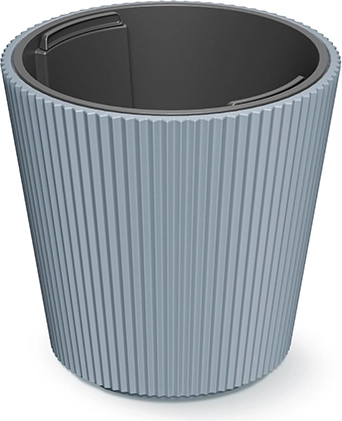 Practical removable insert for easy repotting