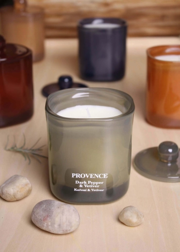 Scented candle in a Provence glass jar, pepper and vetiver, 25 hours
