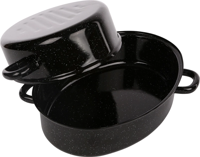 Large oval roaster for family-sized portions